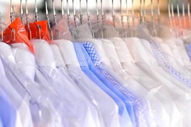 軽作業が未経験者も安心なクリーニング工場の女性活躍パートタイム入門